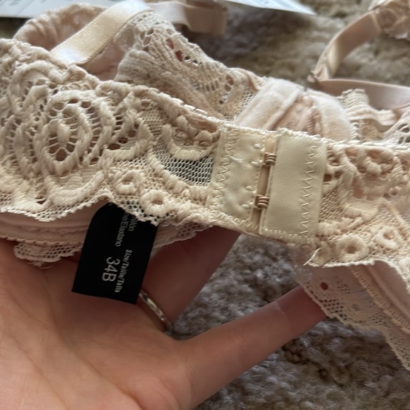 Rene Rofe brand lace style bras. New with tags. Purchased at TJ maxx. - Picture 4 of 5